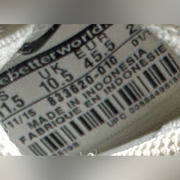 Nike Roshe One Print Floral Black White Sneakers - Picture 6 of 9